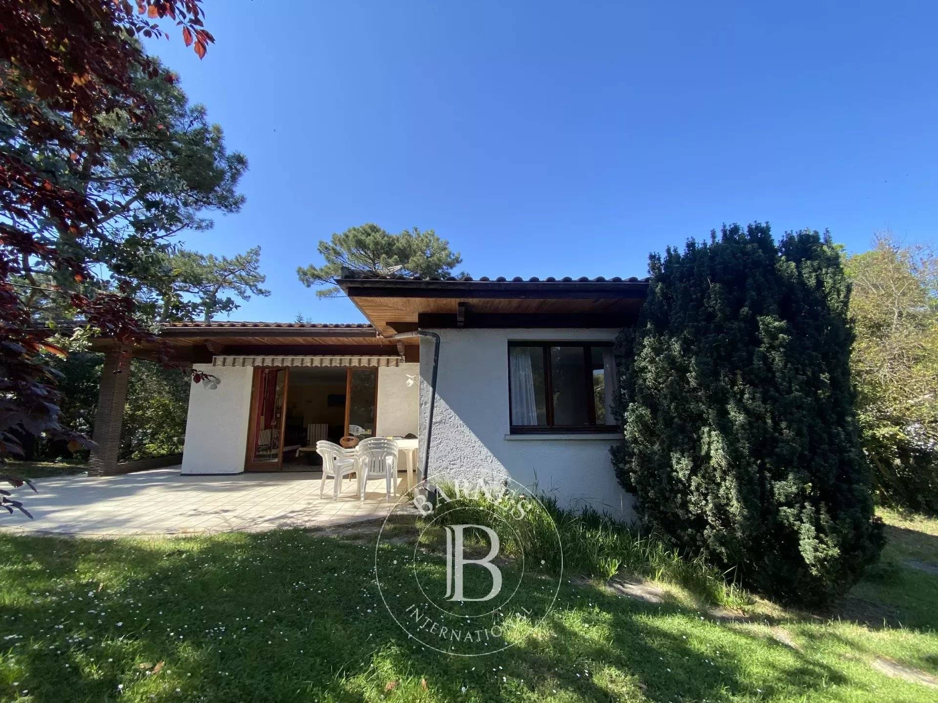 VILLA AVEC PERMIS DE CONSTRUIRE SUR BELLE PARCELLE CAP FERRET