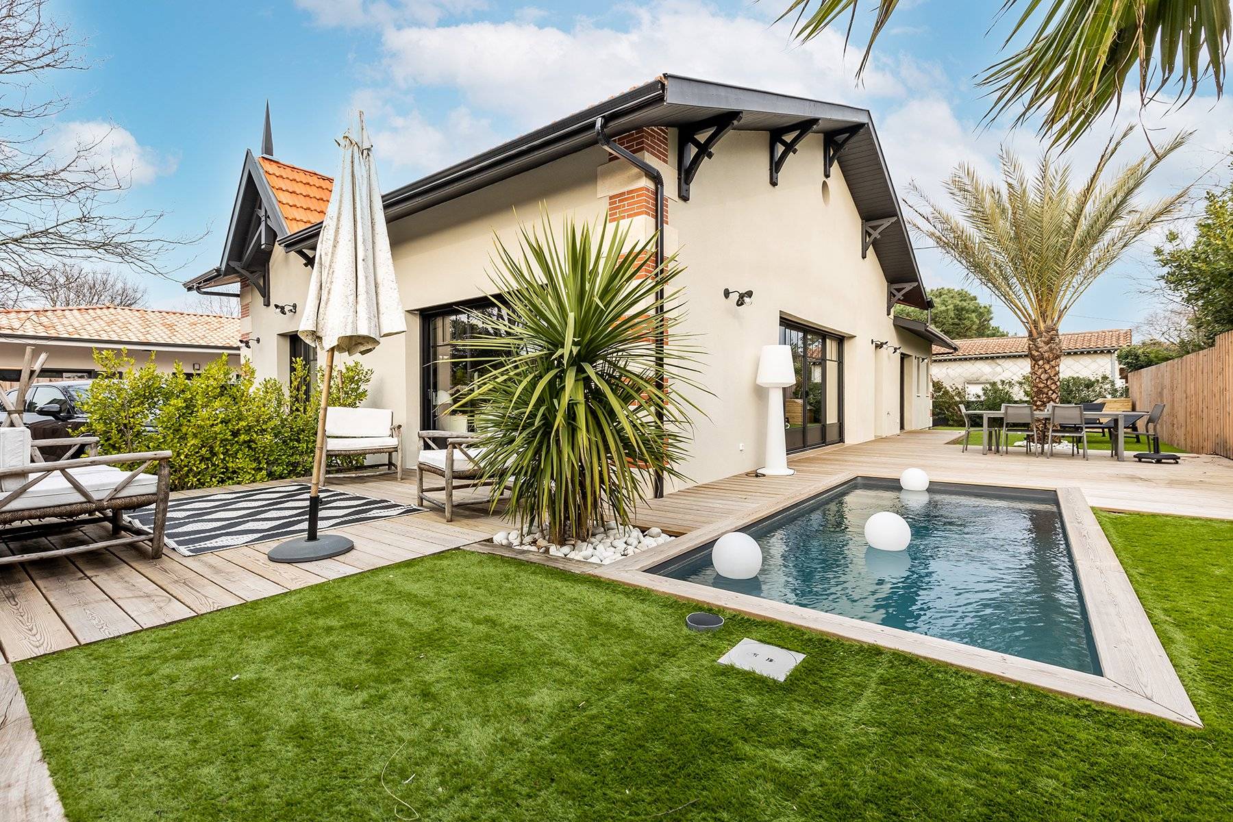 VILLA NEUVE DE STYLE ARCACHONNAIS PISCINE PROCHE PLAGE DE LA HUME