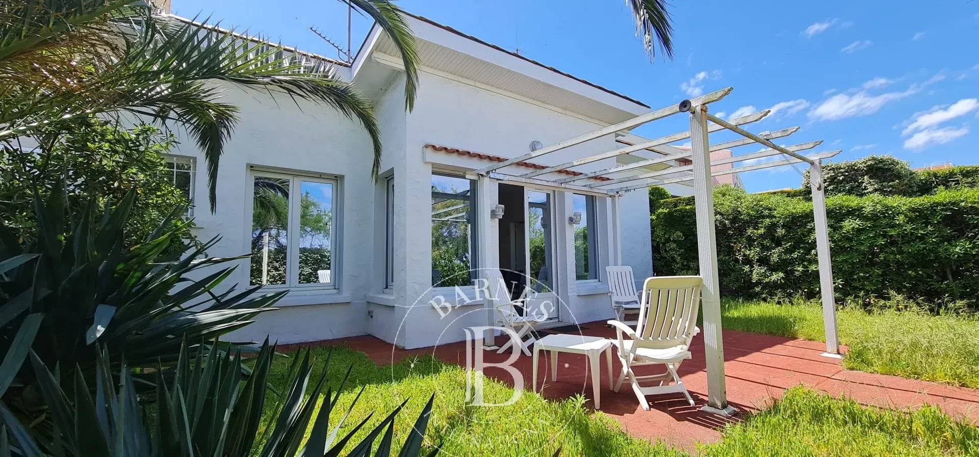 VILLA A VENDRE PREMIÈRE LIGNE ARCACHON