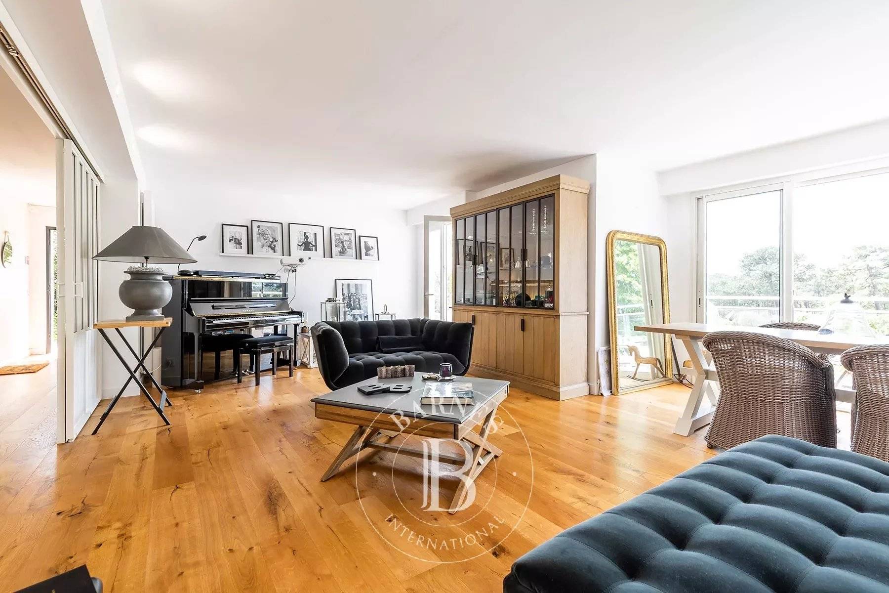 VILLA BIEN RÉNOVÉE EN VILLE D'HIVER ARCACHON