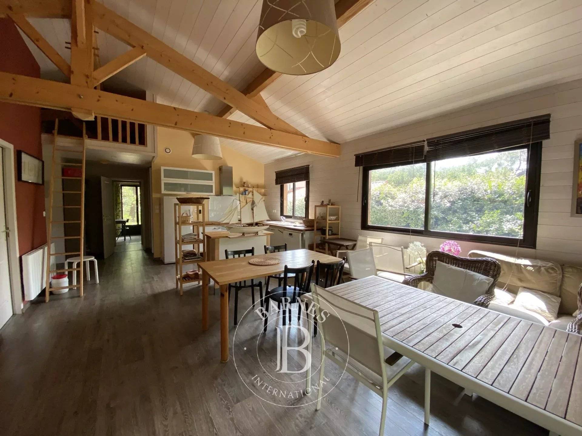 VILLA FERRET CAPIENNE A VENDRE CENTRE CAP FERRET