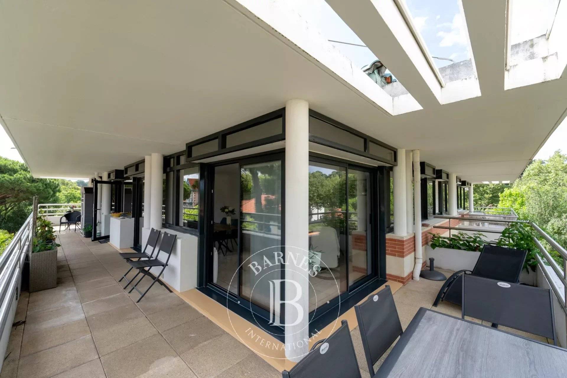 A VENDRE APPARTEMENT TERRASSE PLAGE PEREIRE ARCACHON