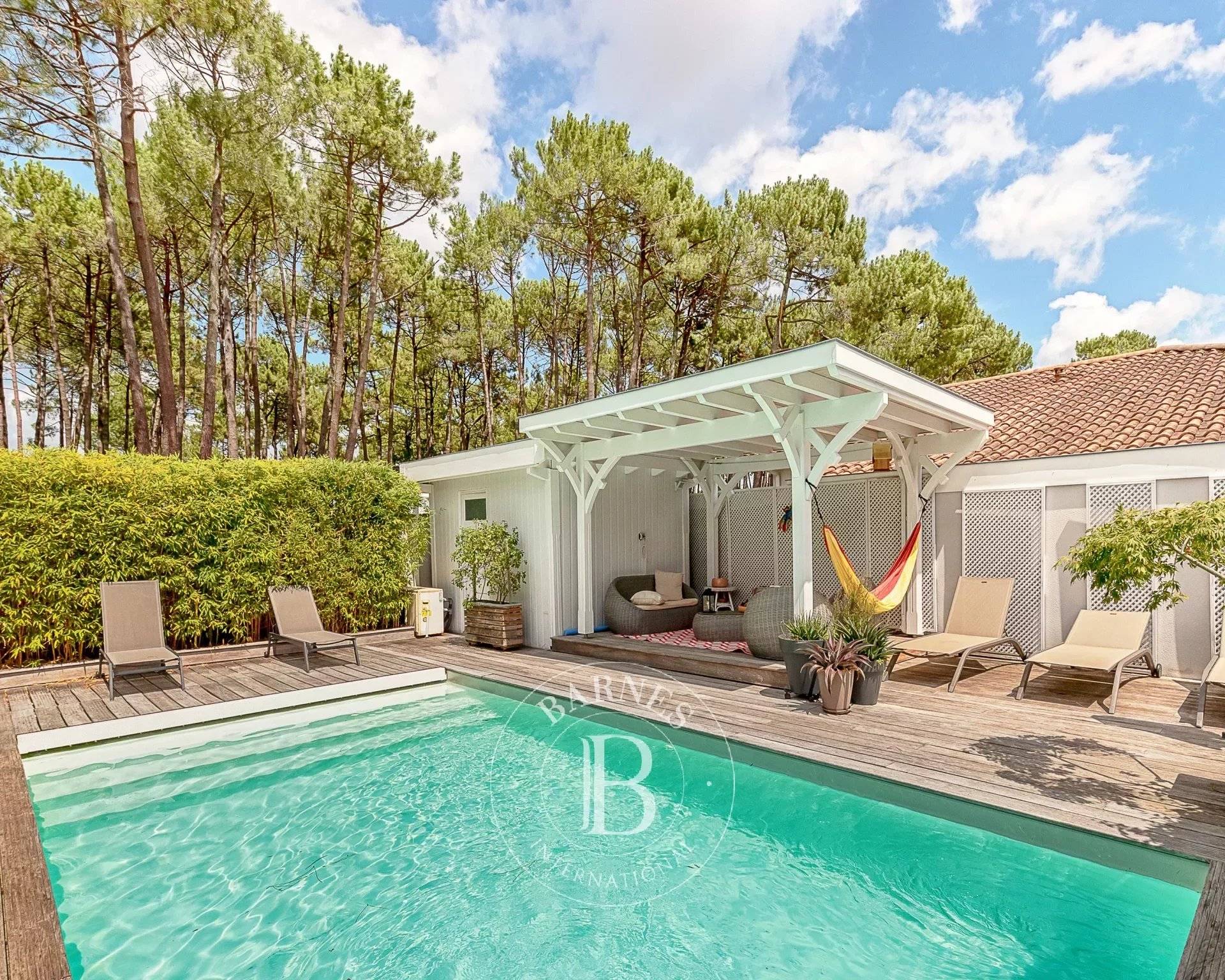 VILLA LA HUME AVEC PISCINEa