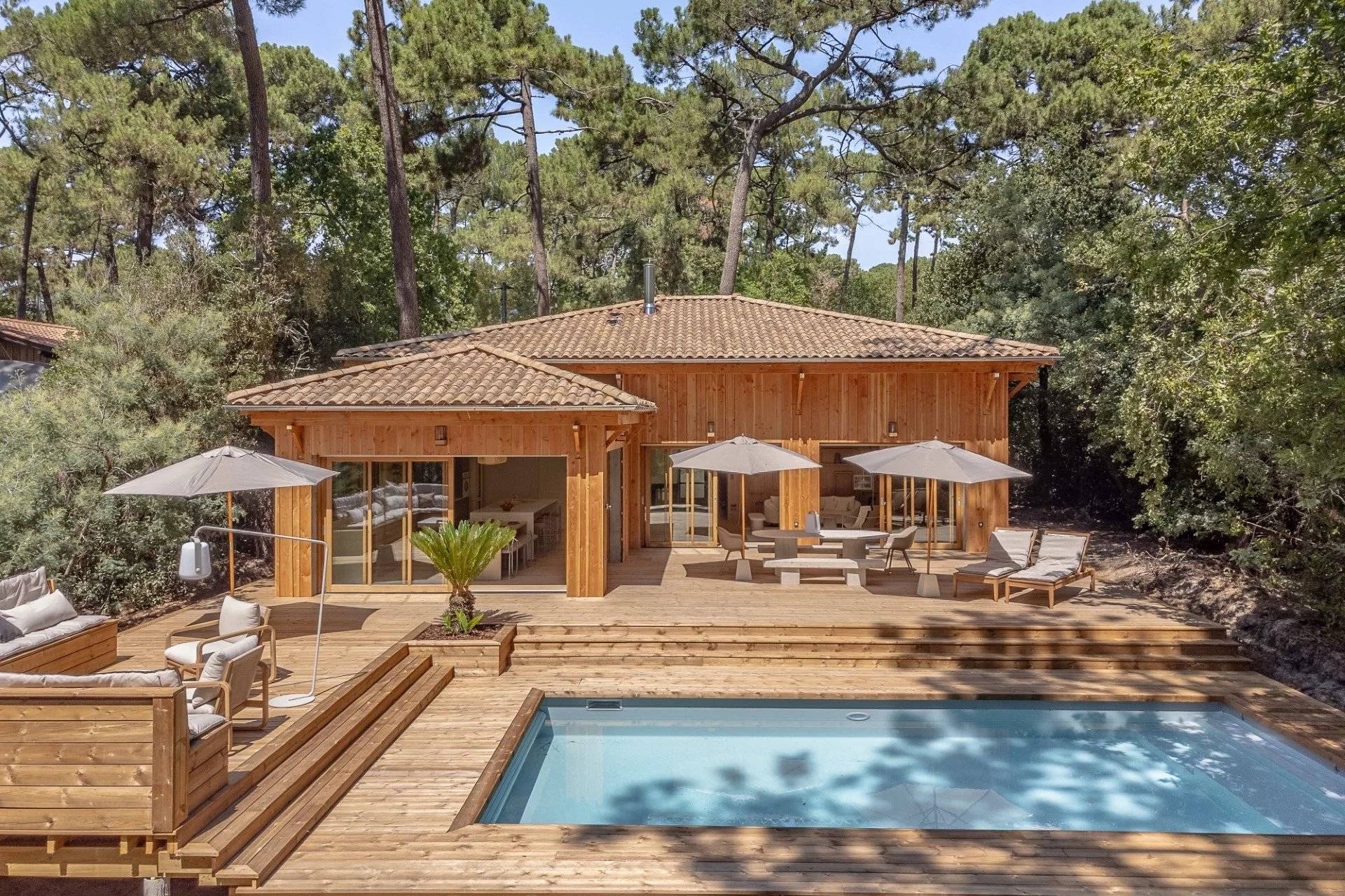 VILLA D'EXCEPTION AVEC VUE BASSINa