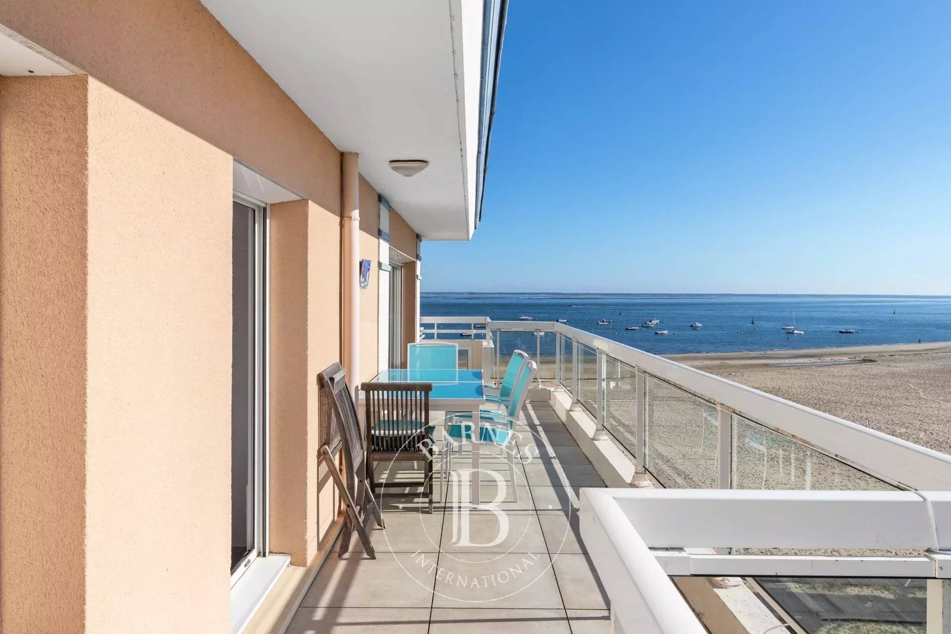 APPARTEMENT AVEC VUE PANORAMIQUE ARCACHON