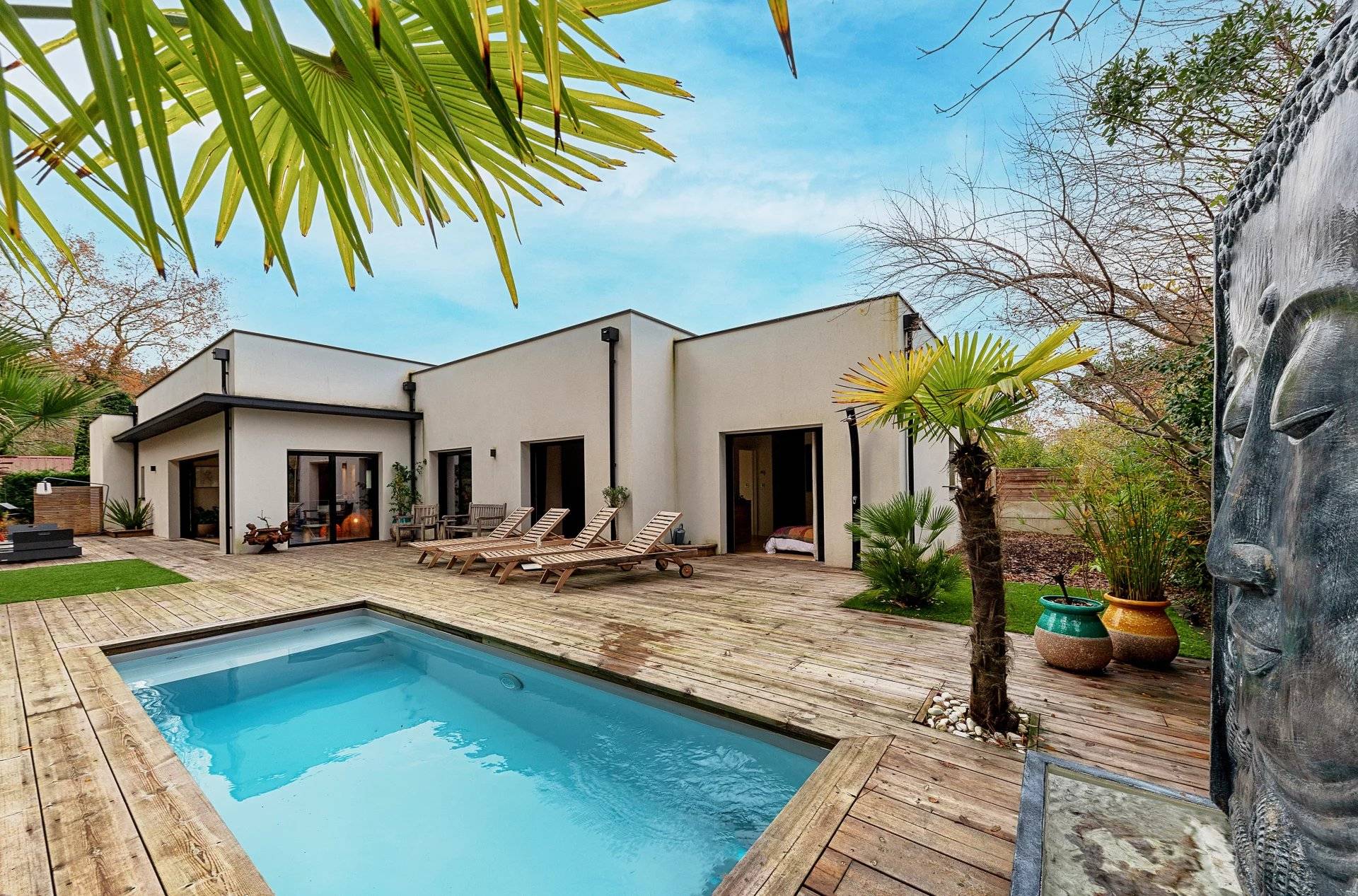 VILLA CONTEMPORAINE AVEC VUE SUR LA FORÊT À ARCACHON