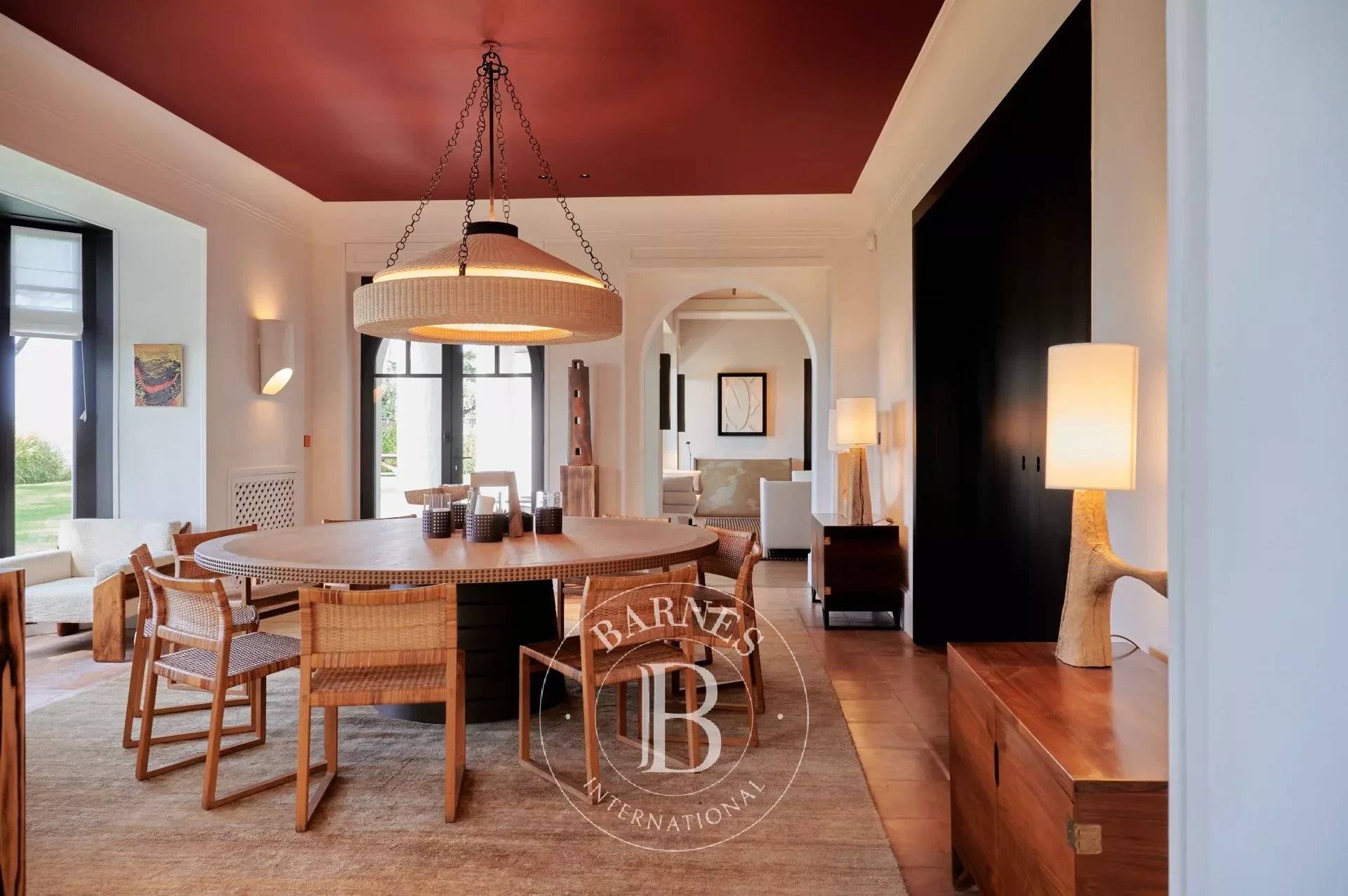 VILLA DE LUXE PREMIÈRE LIGNE BASSIN