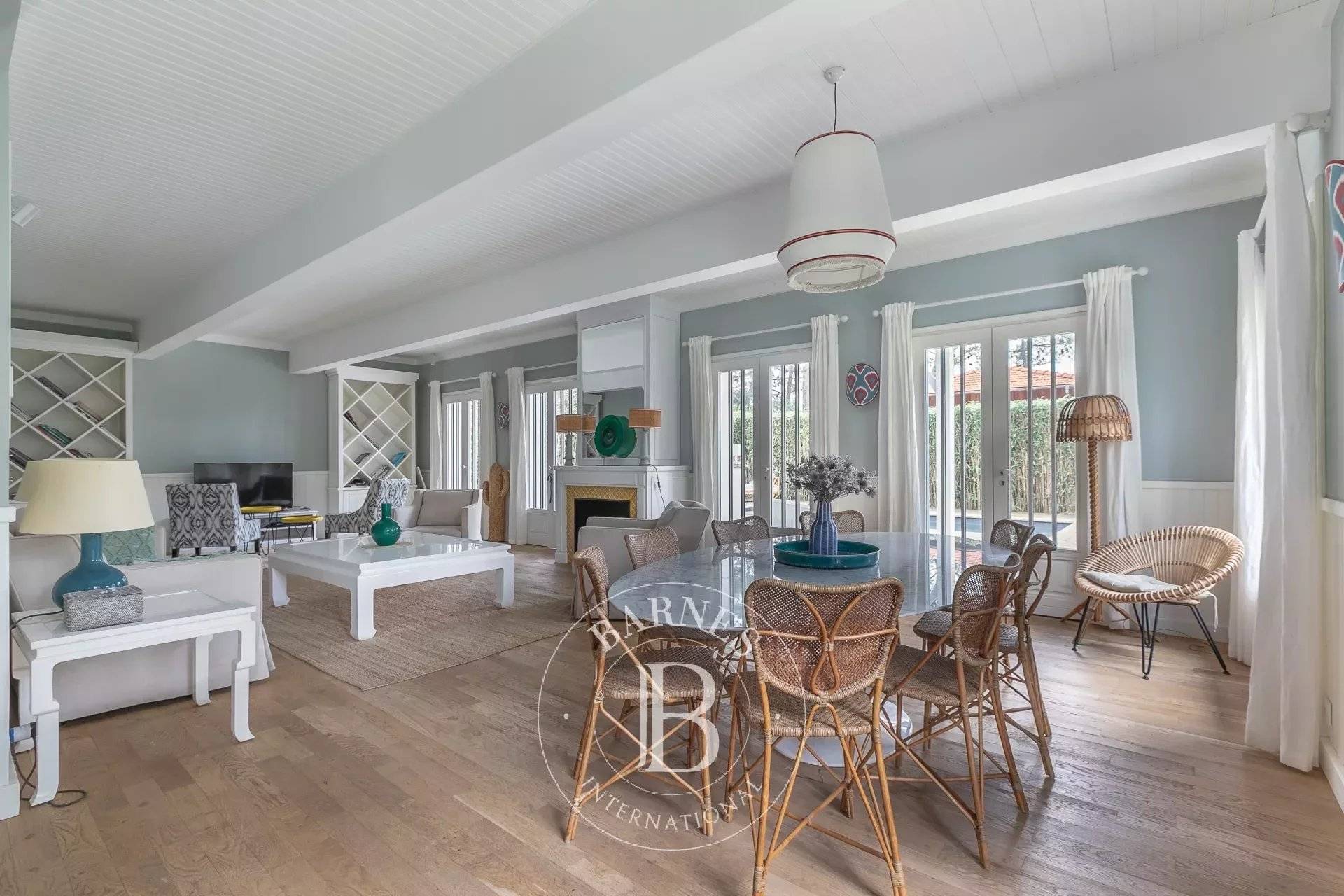 A VENDRE CAP FERRET VILLA EN BOIS