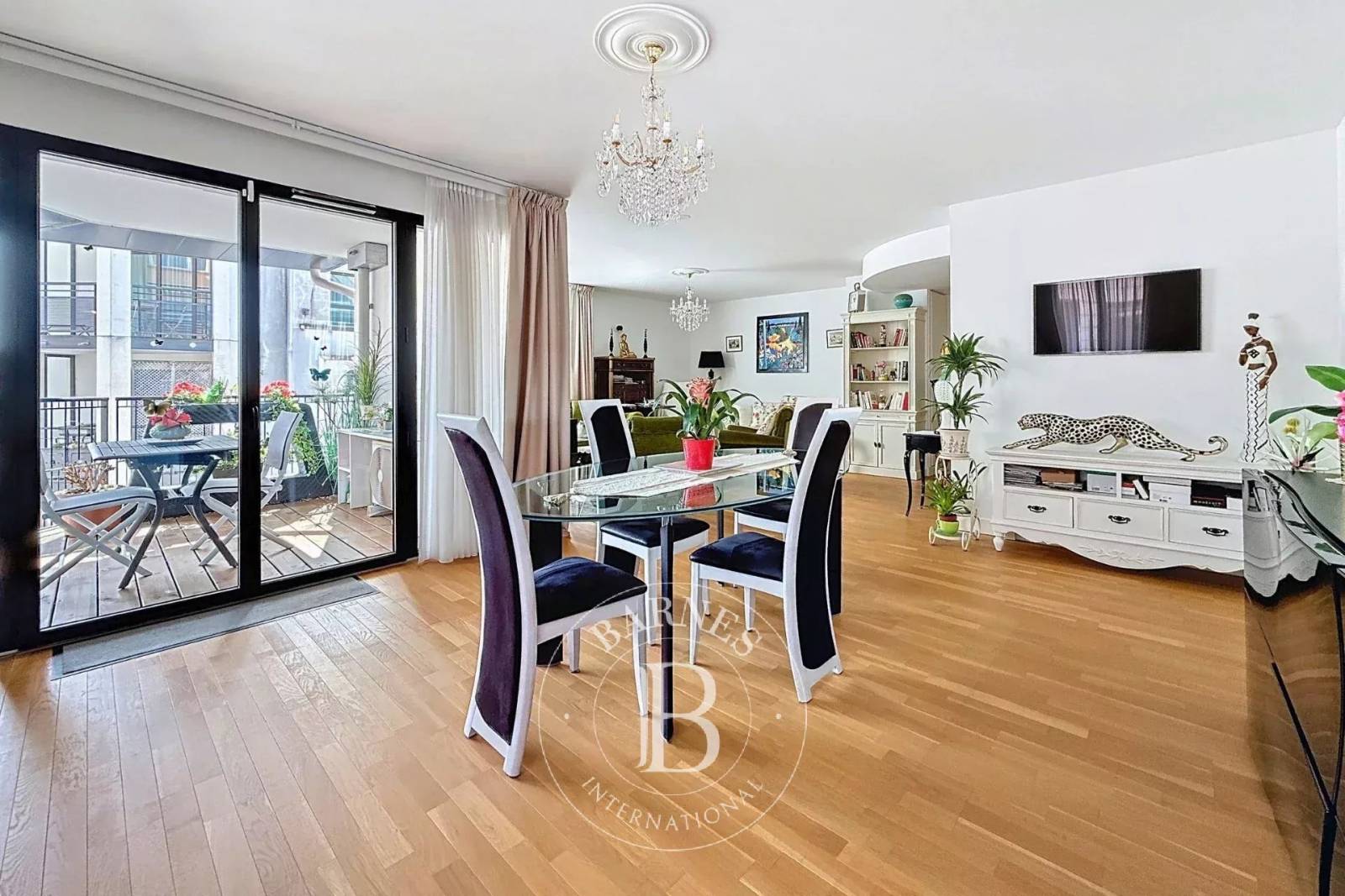 superbe appartement en étage élevé centre ville ARCACHON