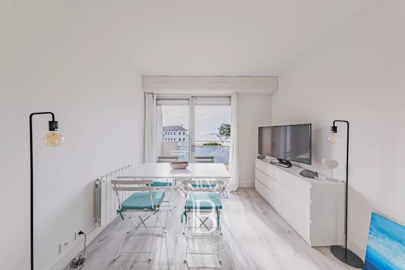 APPARTEMENT VUE MBASSIN A VENDRE MOULLEAU