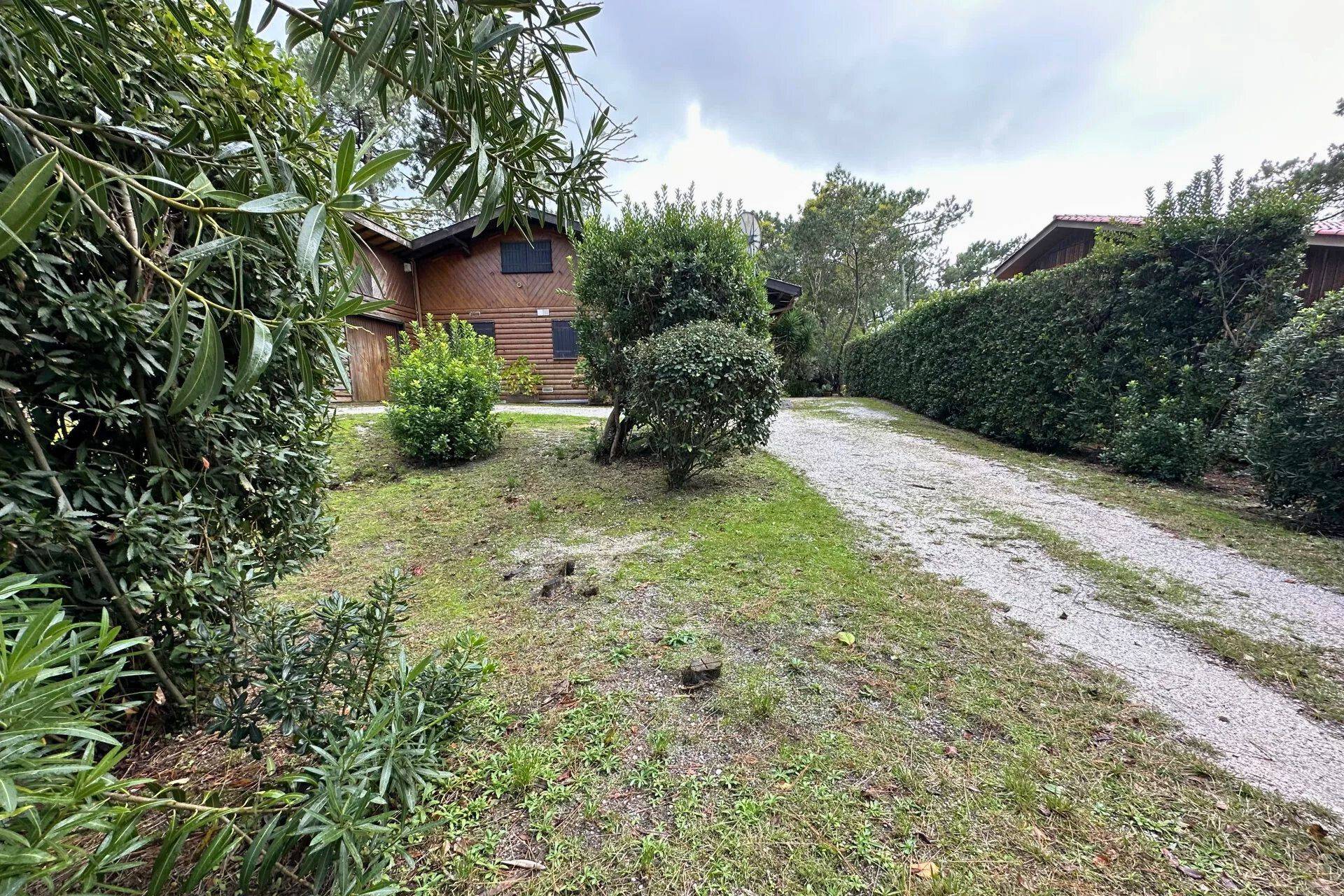 VILLA AU CAP FERRET DANS UN QUARTIER RECHERCHÉ