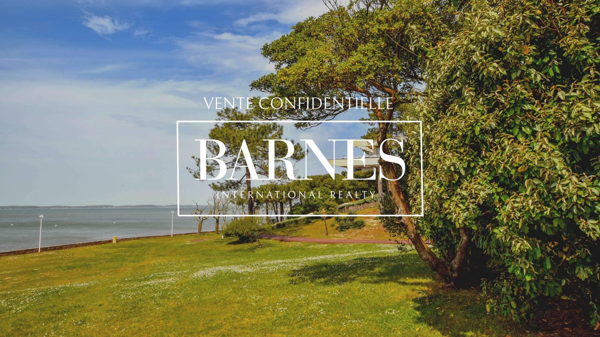 VILLA A RÉNOVER SECTEUR MOULLEAU ET PARC PEREIRE