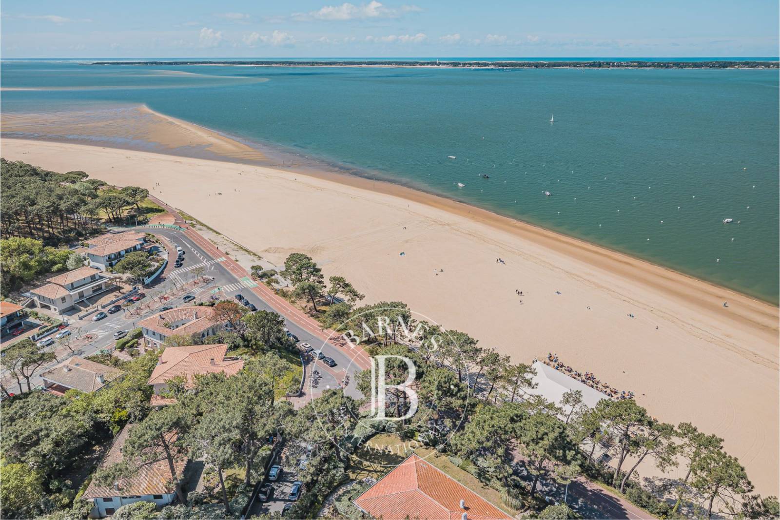 Propriété de 275 m² avec grand terrain arboré à Arcachon