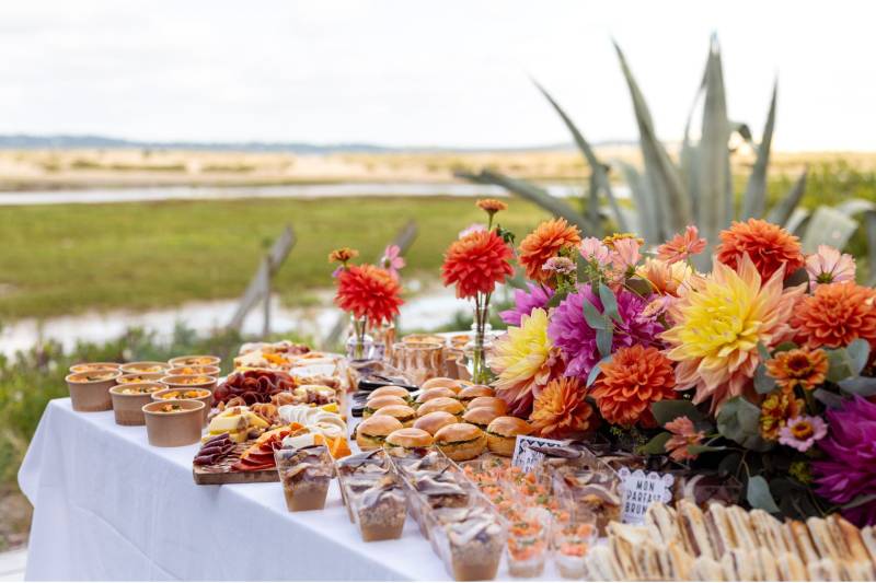Dégustation de produits locaux lors de la soirée d’ouverture de la saison estivale