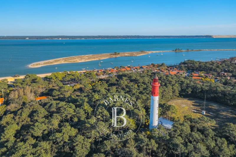 VILLA DE CHARME AU CŒUR DU CAP FERRET, AVEC VUE SUR LE PHARE
