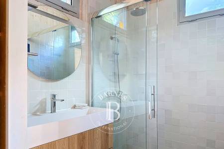 VILLA EN BOIS À 150 M DU BASSIN AU CAP FERRET