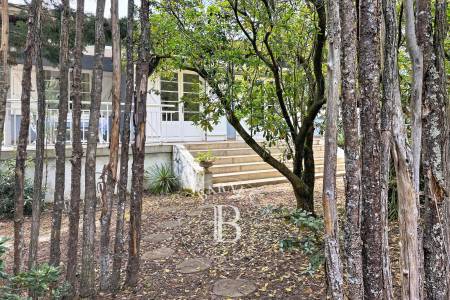 VILLA AVEC 4 CHAMBRES SITUÉE AU CENTRE DU CAP FERRET PROCHE DU MARCHE