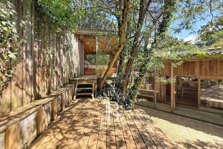 VILLA DE CHARME AU STYLE FERRETCAPIEN À LA VIGNE, SUR LA PRESQU’ÎLE DU CAP FERRET