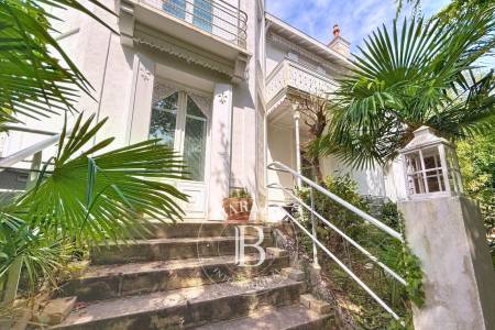 VILLA DE CARACTÈRE EN VILLE D’HIVER À ARCACHON