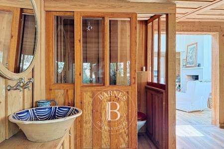 VILLA DE CHARME AU STYLE FERRETCAPIEN À LA VIGNE, SUR LA PRESQU’ÎLE DU CAP FERRET