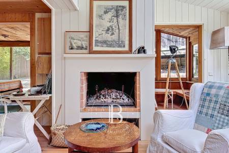 VILLA DE CHARME AU STYLE FERRETCAPIEN À LA VIGNE, SUR LA PRESQU’ÎLE DU CAP FERRET