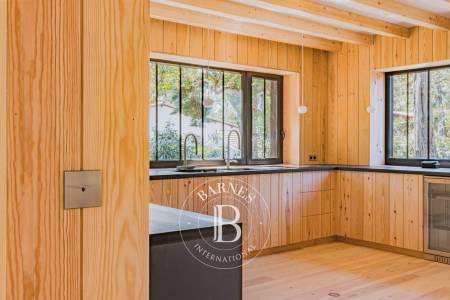 Piscine à l’abri des regards dans secteur recherché – immobilier de luxe Cap Ferret