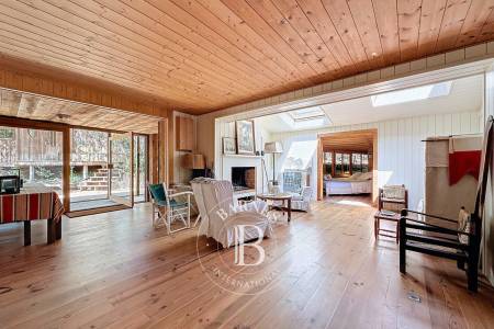 VILLA DE CHARME AU STYLE FERRETCAPIEN À LA VIGNE, SUR LA PRESQU’ÎLE DU CAP FERRET