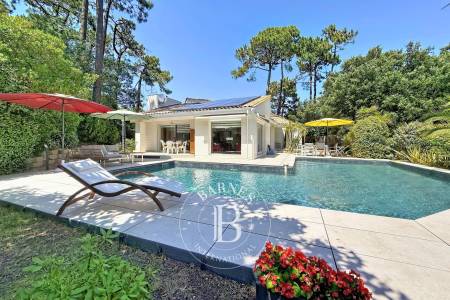 VILLA D’ARCHITECTE AVEC PISCINE AU PYLA-SUR-MER