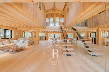 Deux toilettes à l’étage dans maison familiale – Barnes Bassin d’Arcachon
