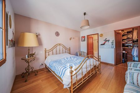 VILLA EN CENTRE VILLE D'ARCACHON, AVEC JARDIN ET TERRASSE