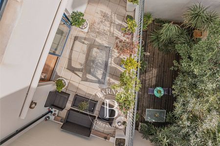 VILLA EN CENTRE VILLE D'ARCACHON, AVEC JARDIN ET TERRASSE