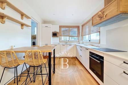 VILLA FAMILIALE RÉNOVÉE AVEC PISCINE À PIRAILLAN, SUR LA PRESQU’ÎLE DU CAP FERRET