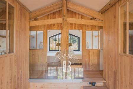 Accès facile aux commerces et plages à proximité – Barnes Cap Ferret