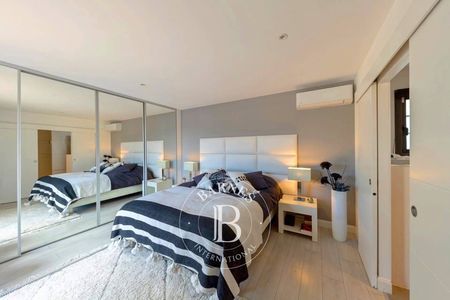 Quartier résidentiel à proximité des plages, villa d’architecte avec prestations haut de gamme, Bassin d’Arcachon.