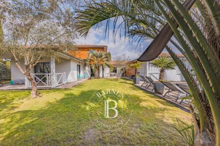 villa avec nombreux rangements et agencement optimisé