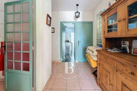 MAISON FAMILIALE AVEC 4 CHAMBRES, JARDIN ET GRAND GARAGE AUX ABATILLES À ARCACHON