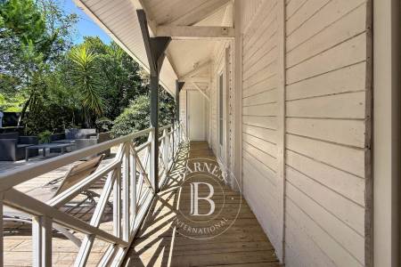 VILLA FERRET CAPIENNE À RÉNOVER AU CŒUR DES 44 HECTARES AU CAP FERRET