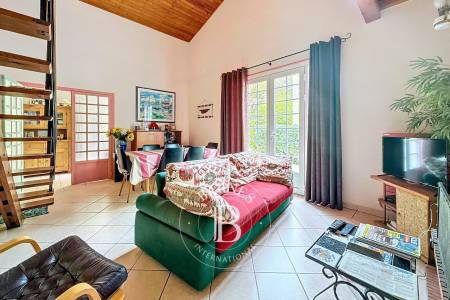 MAISON FAMILIALE AVEC 4 CHAMBRES, JARDIN ET GRAND GARAGE AUX ABATILLES À ARCACHON