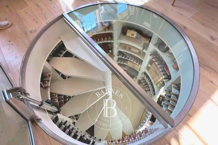 MAGNIFIQUE VILLA AVEC PISCINE ET SPA À ARÈS