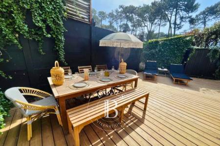 VILLA MITOYENNE AU CŒUR DU MIMBEAU, AVEC JARDIN ET TERRASSE AU CAP FERRET
