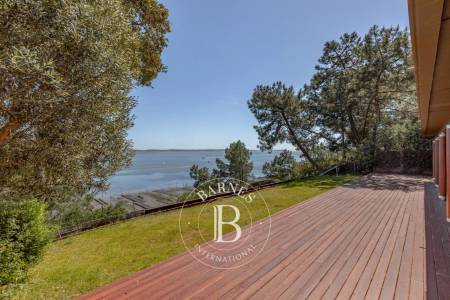villa de luxe en première ligne presqu'île du Cap Ferret avec ponton privé