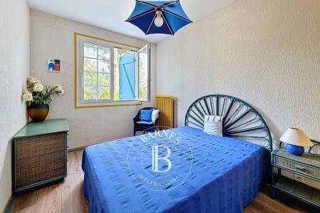 MAISON FAMILIALE AVEC 4 CHAMBRES, JARDIN ET GRAND GARAGE AUX ABATILLES À ARCACHON