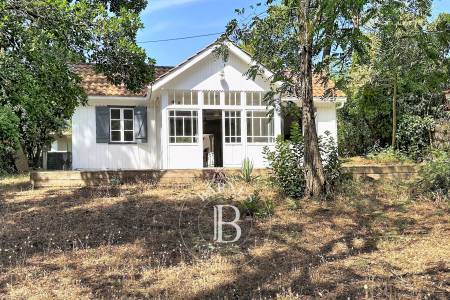 VILLA FERRET CAPIENNE À RÉNOVER AU CŒUR DES 44 HECTARES AU CAP FERRET