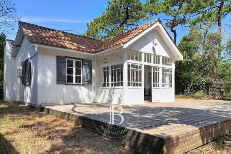 VILLA FERRET CAPIENNE À RÉNOVER AU CŒUR DES 44 HECTARES AU CAP FERRET