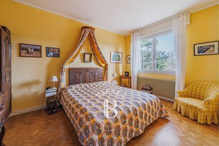 * villa familiale avec potentiel de rénovation à Arcachon