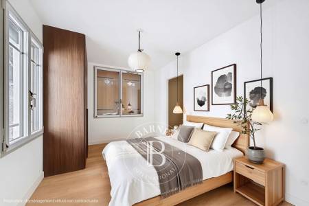 SUPERBE APPARTEMENT AVEC LOGGIA À 50 MÈTRES DU BASSIN