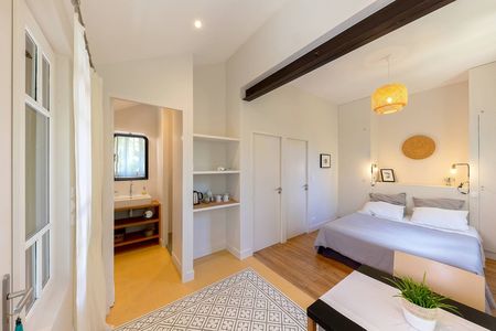 JOLIE VILLA DE 5 CHAMBRES VENTE COEUR DU MOULLEAU