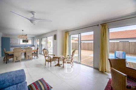 Villa 4 chambres avec piscine au centre-ville de La Teste-de-Buch