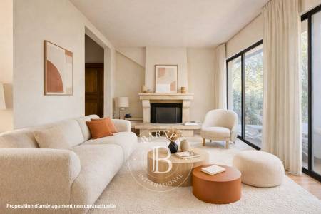 VILLA ARCACHONNAISE DE CARACTÈRE DE 225 M² AVEC TERRASSE ET JARDIN AU MOULLEAU, À ARCACHON