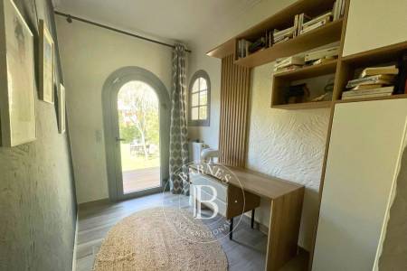 VILLA DE CHARME RENOVÉE, AVEC PISCINE, AUX ABATILLES À ARCACHON